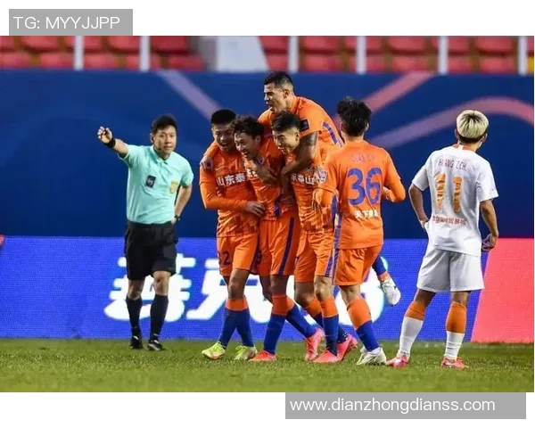 深入探讨足球明星背后的故事与梦想的采访问题设计